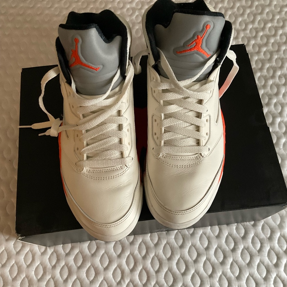 Jordan 5 Shattered backboard